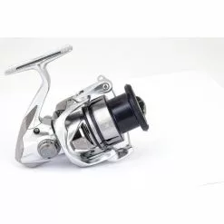 Shimano Stradic 2500 HG FL -Crayon Appâts Soldes Shimano20Stradic20250020FL3 550x550 2